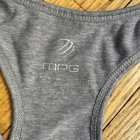 MPG gray athletic tank top size medium - Picture 2 of 6